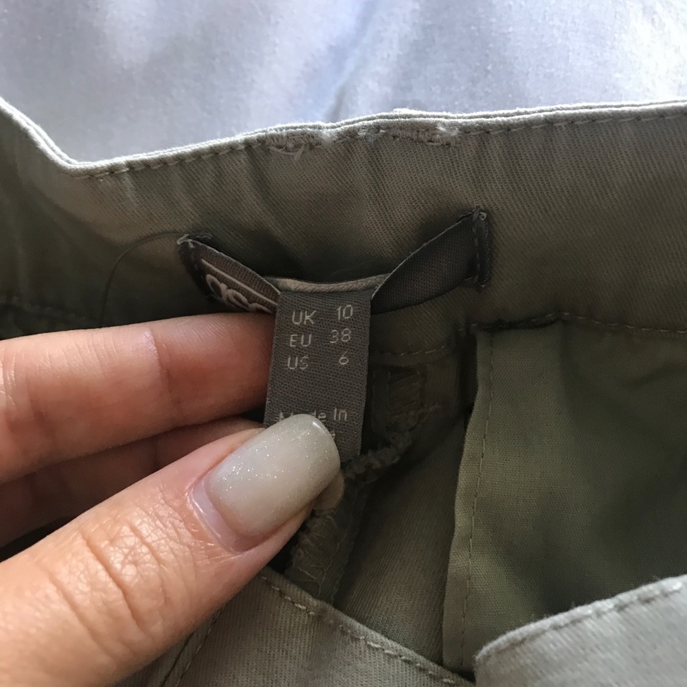 Maternity pants - Picture 2 of 4